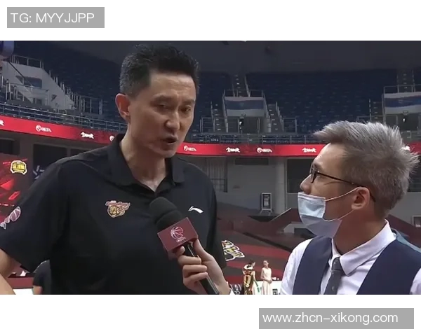 莺歌盛赞教练激情四溢称其为球队领袖能量满满激励全队士气 莺歌盛赞教练激情四溢称其为球队领袖能量满满激励全队士气